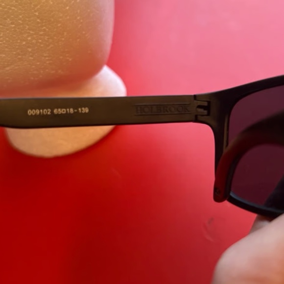 Holbrook Sunglasses - Picture 3 of 3